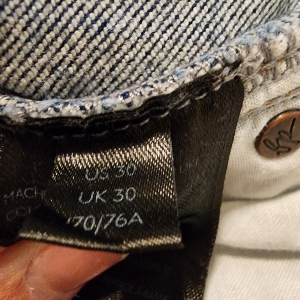 We The Free Indigo Cropped Jeans - Picture 9 of 10